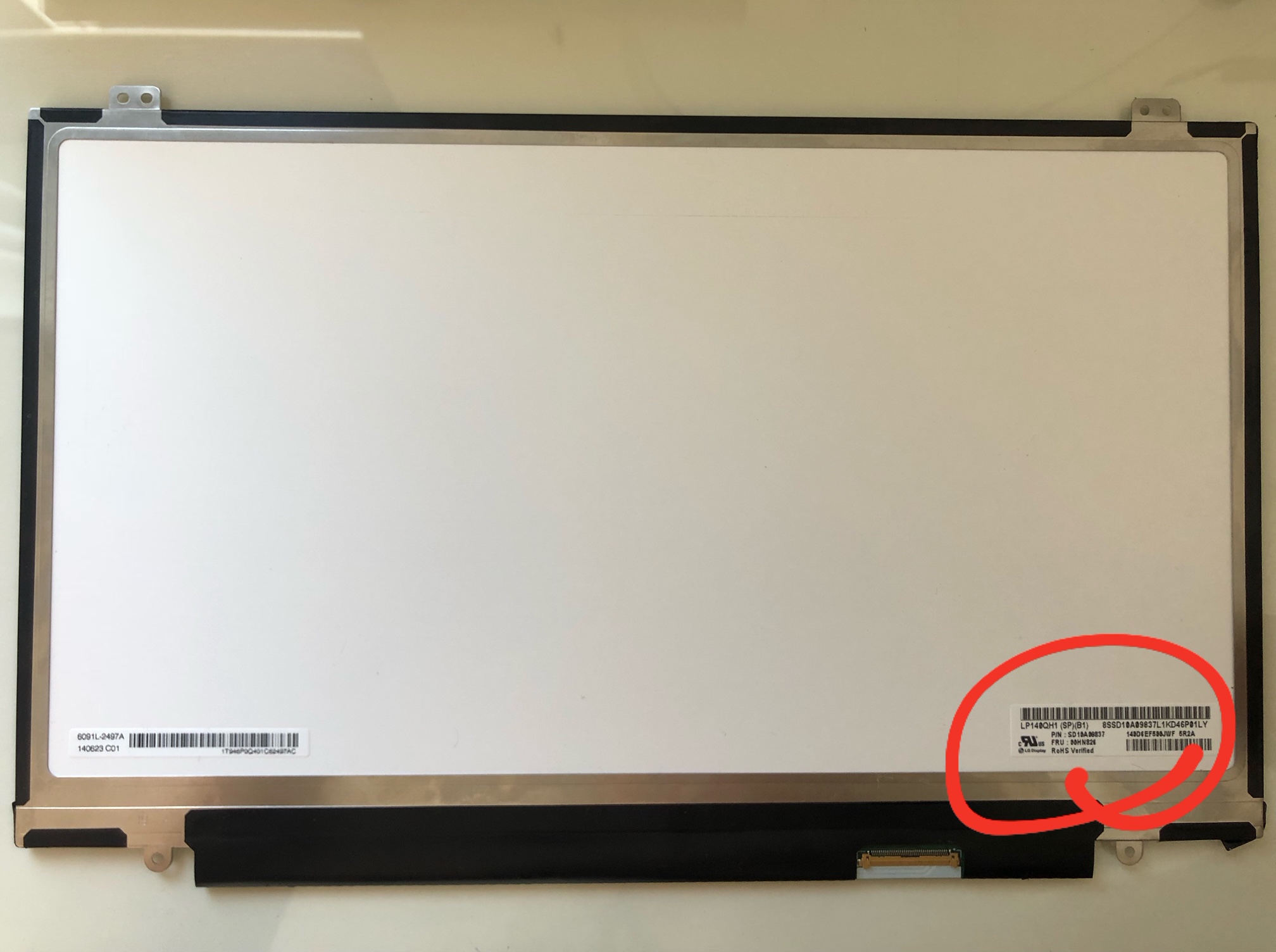 Detaching the screen cable